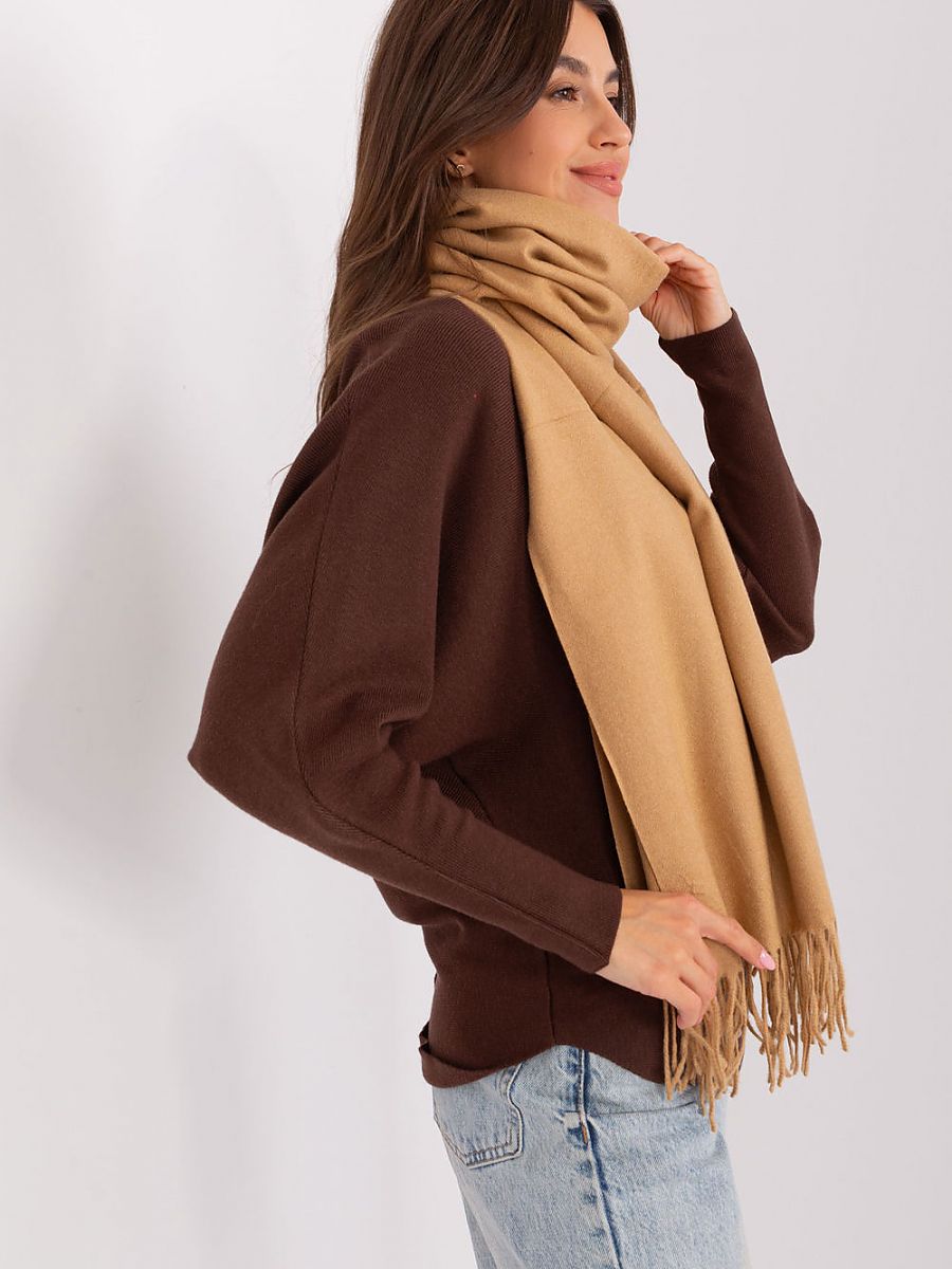 Shawl model 185892 AT-1